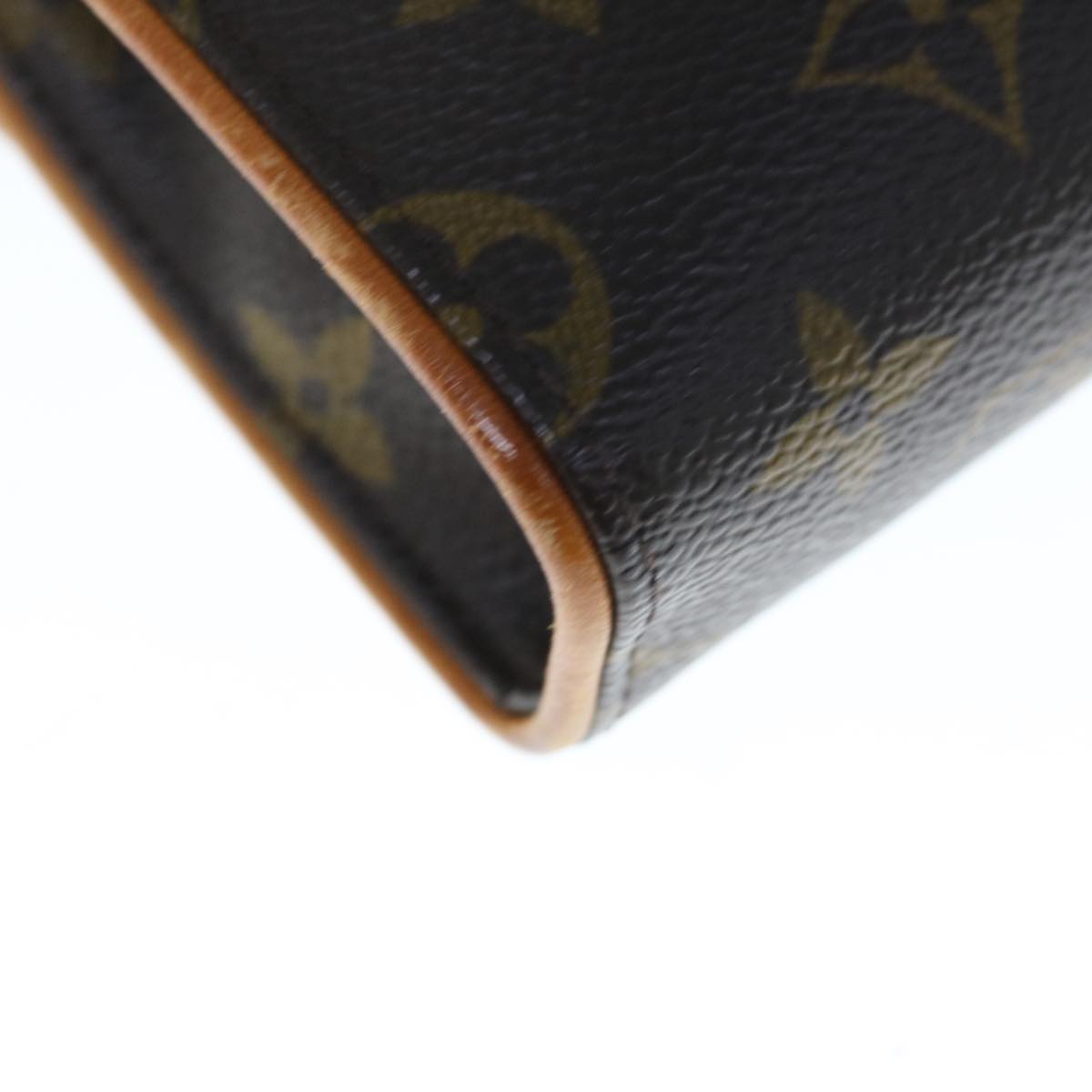 Louis Vuitton Florentine Clutch