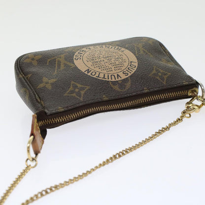 Louis Vuitton Pochette Accessoire Clutch