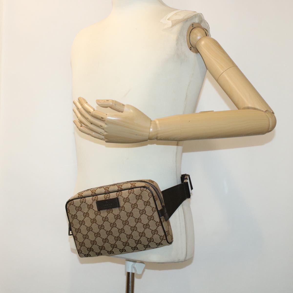 Gucci GG canvas Shoulder Bag