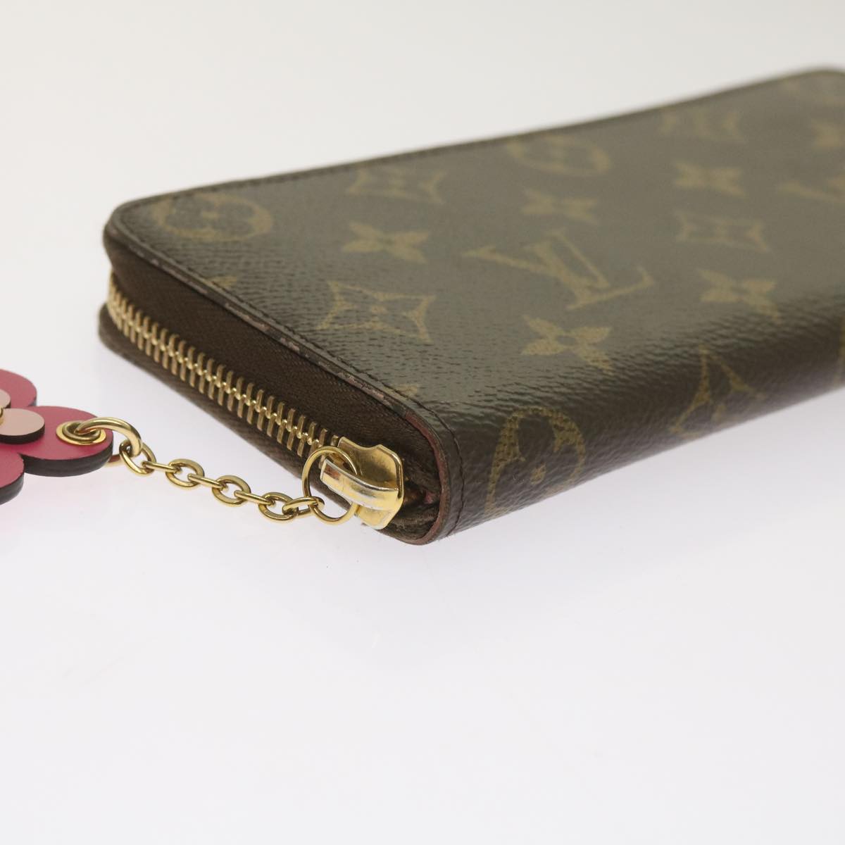 Louis Vuitton Zippy Wallet