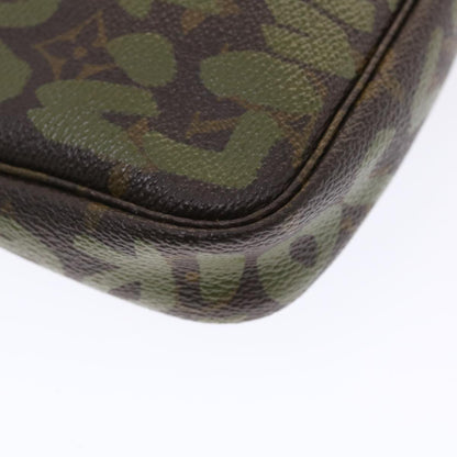 Louis Vuitton Pochette Accessoire Clutch