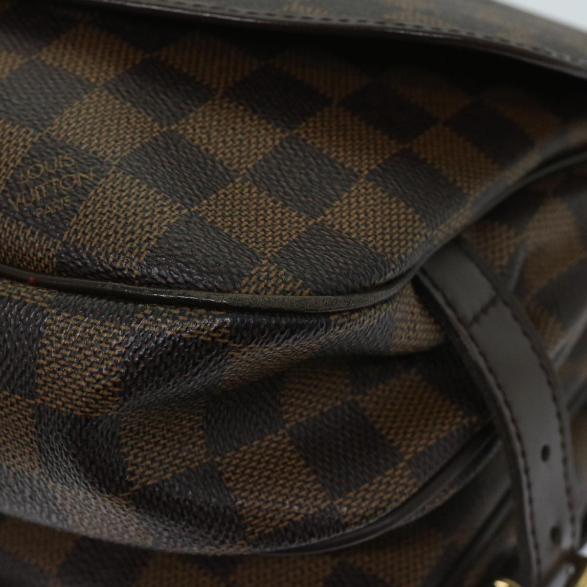 Louis Vuitton Saumur 30 Shoulder Bag