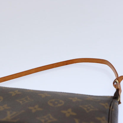 Louis Vuitton Pochette accessoires Clutch