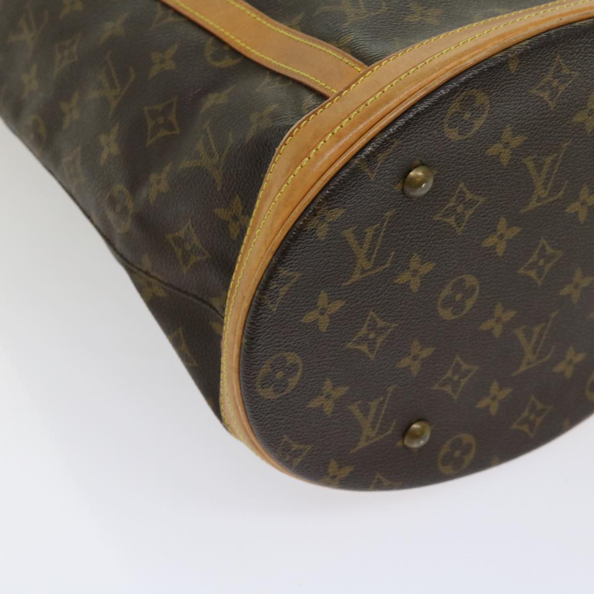 Louis Vuitton Bucket GM Shoulder Bag