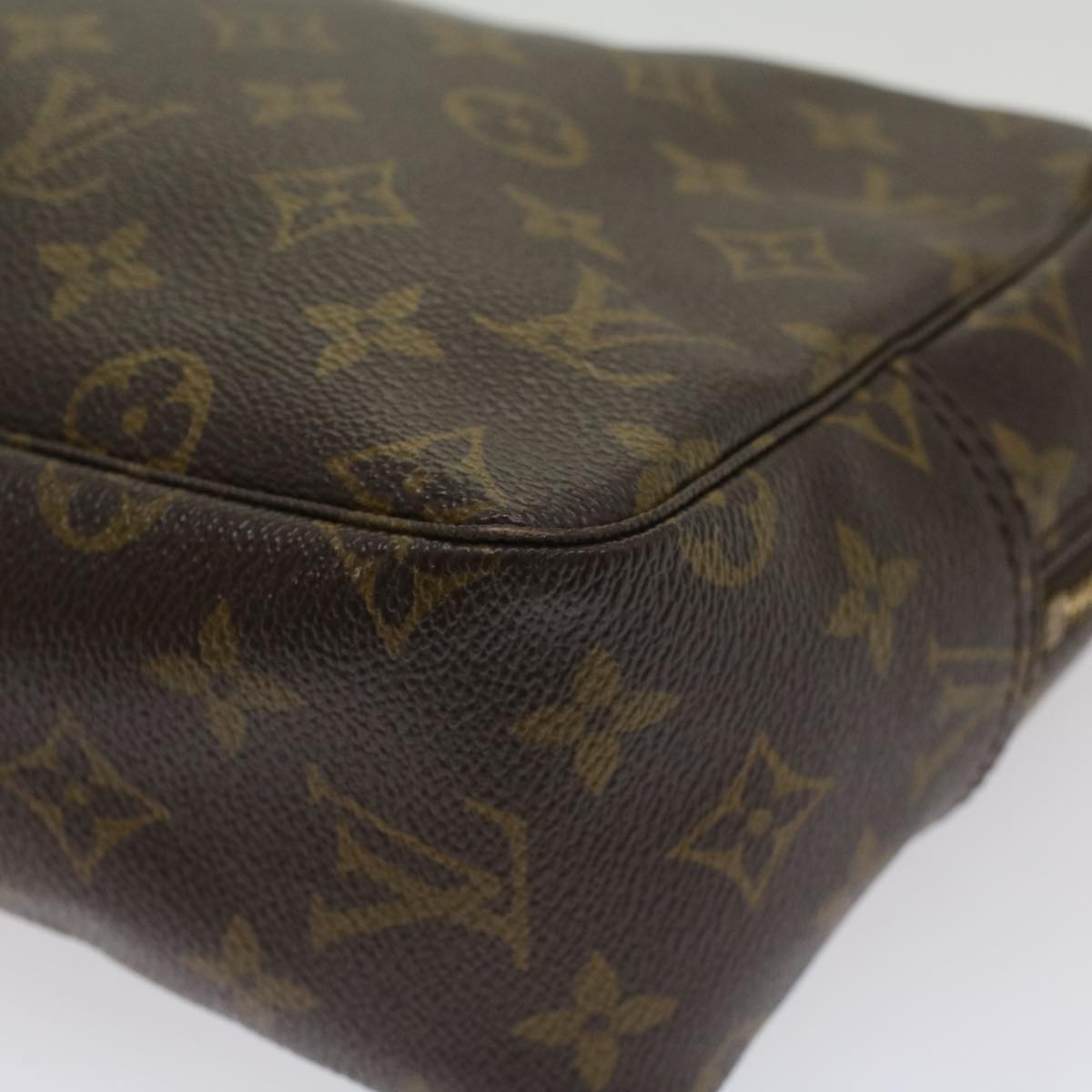 Louis Vuitton Trousse de Toilette Clutch