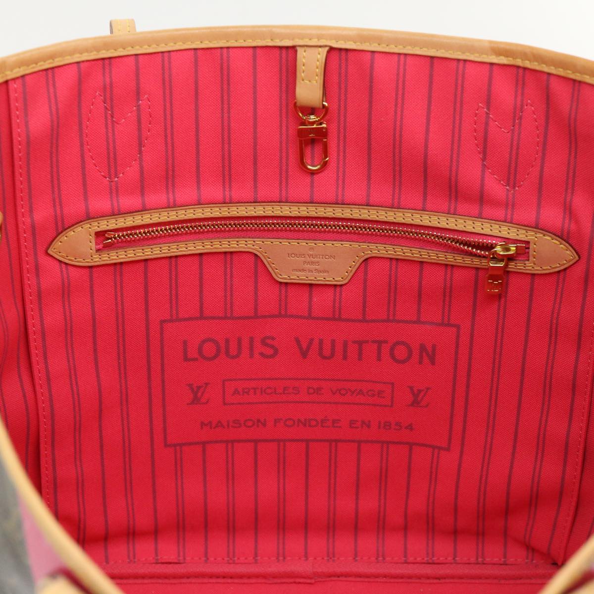 Louis Vuitton Neverfull MM Tote Bag