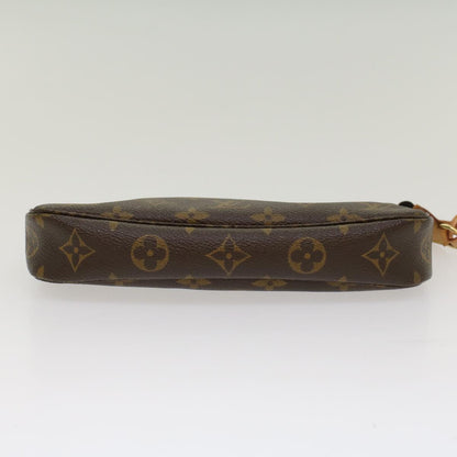 Louis Vuitton Pochette Accessoire Clutch