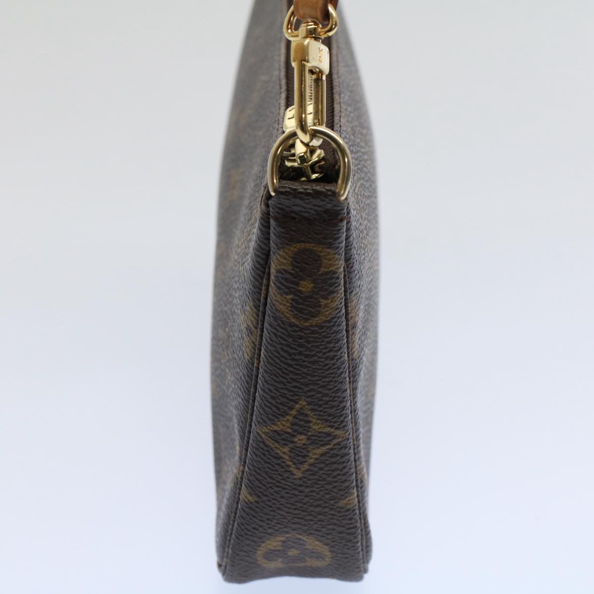 Louis Vuitton Pochette Accessoire Clutch