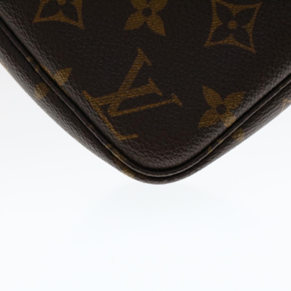 Louis Vuitton Pochette accessoires Clutch