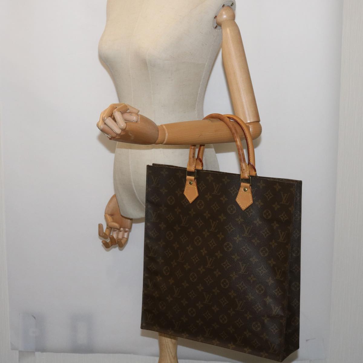 Louis Vuitton Sac plat Handbag