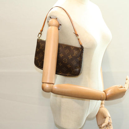 Louis Vuitton Pochette accessoires Clutch