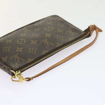 Louis Vuitton Pochette Accessoire Clutch