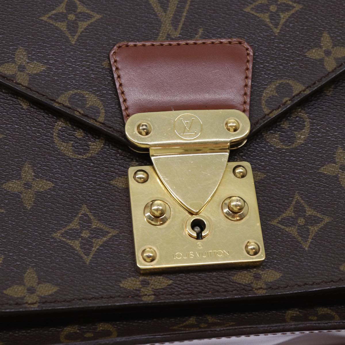 Louis Vuitton Monceau Handbag