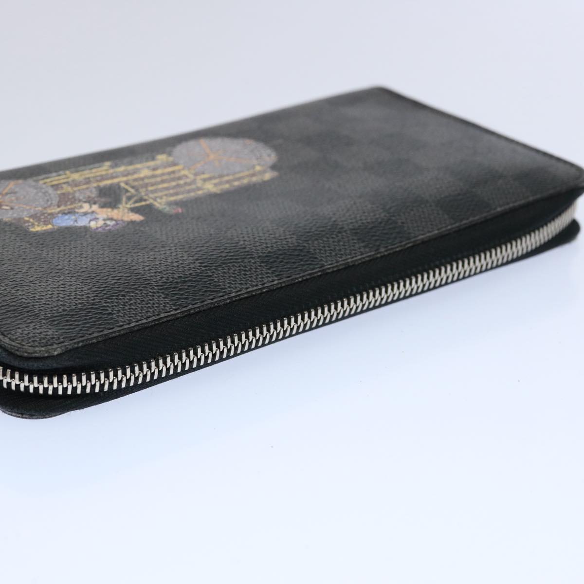 Louis Vuitton Zippy organizer Wallet