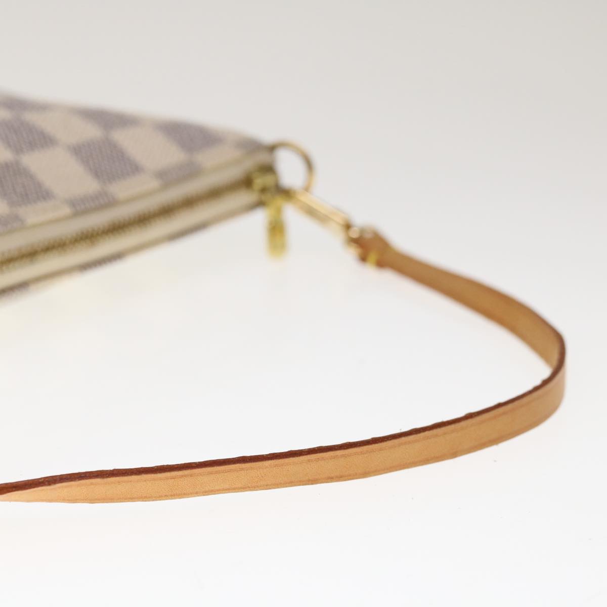 Louis Vuitton Pochette accessoires Clutch