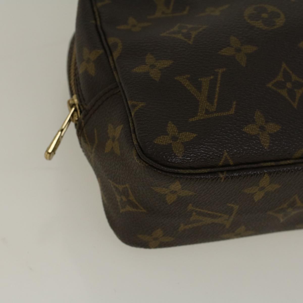 Louis Vuitton Trousse de Toilette Clutch