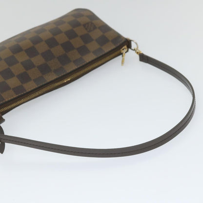 Louis Vuitton Pochette Accessoire Clutch