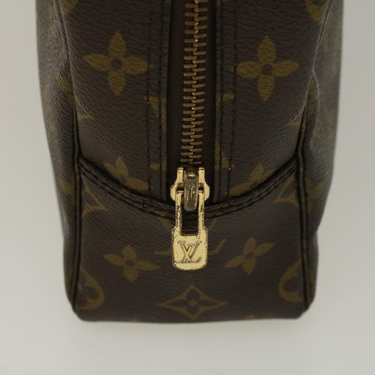 Louis Vuitton Trousse Toilette 28 Clutch