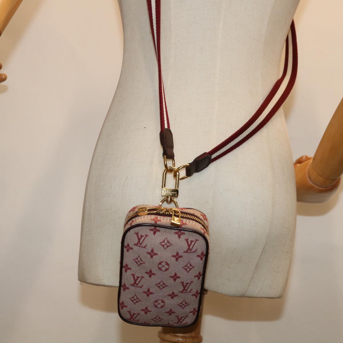 Louis Vuitton Clutch