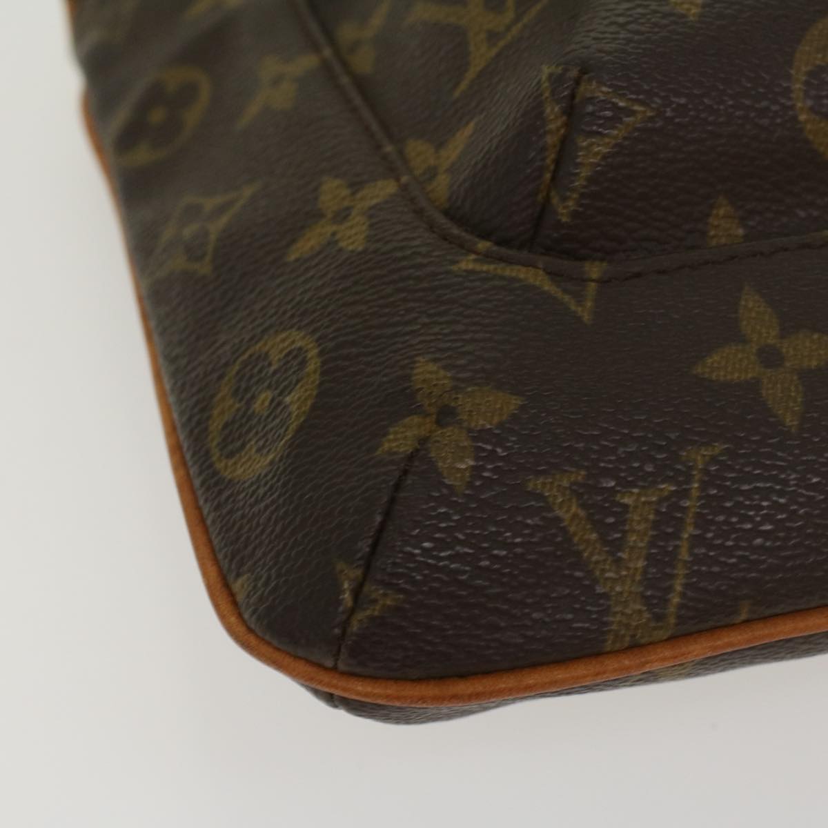 Louis Vuitton Partition Clutch