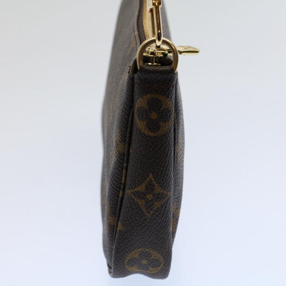 Louis Vuitton Pochette Accessoire Clutch