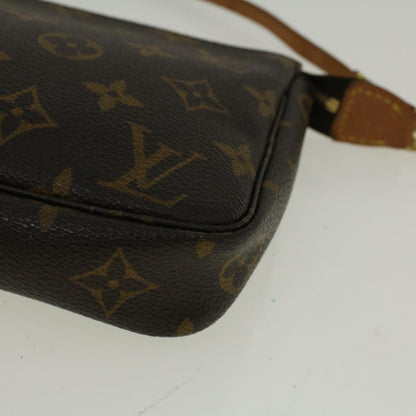 Louis Vuitton Pochette accessoires Clutch