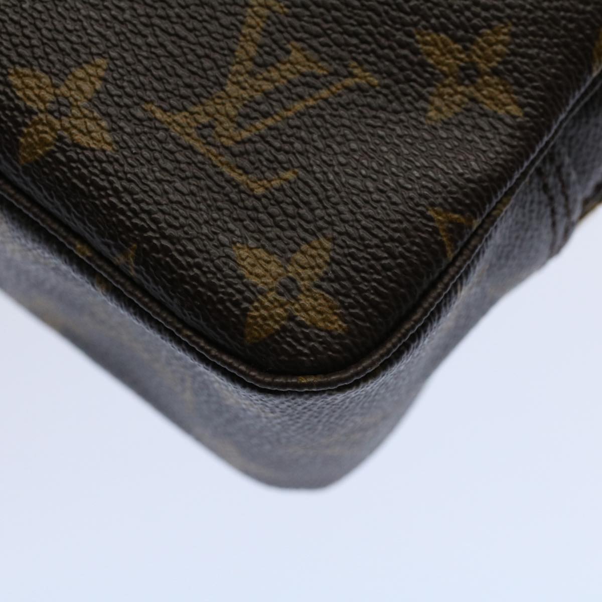 Louis Vuitton Trousse de Toilette Clutch