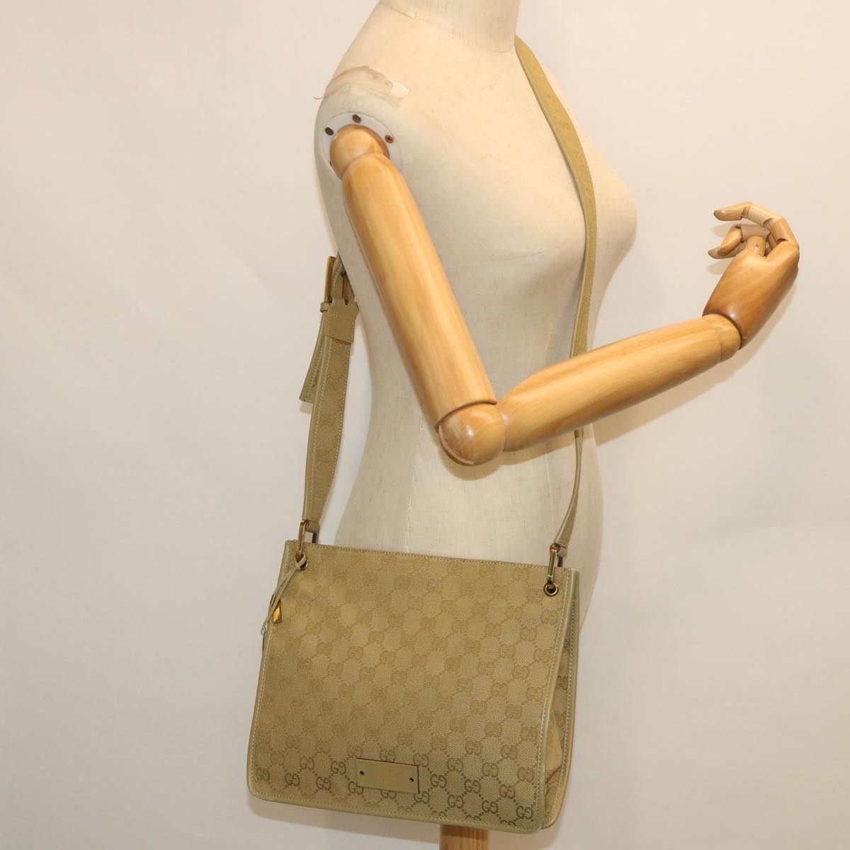 Gucci GG canvas Shoulder Bag