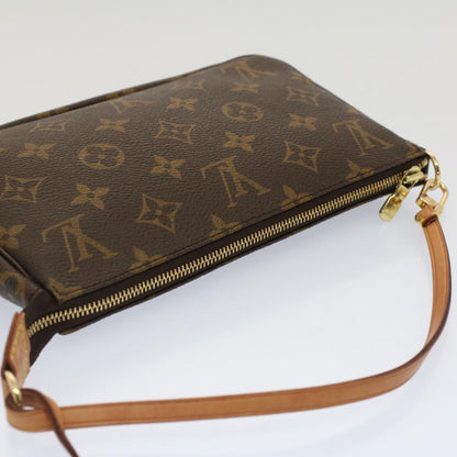 Louis Vuitton Pochette Accessoire Clutch