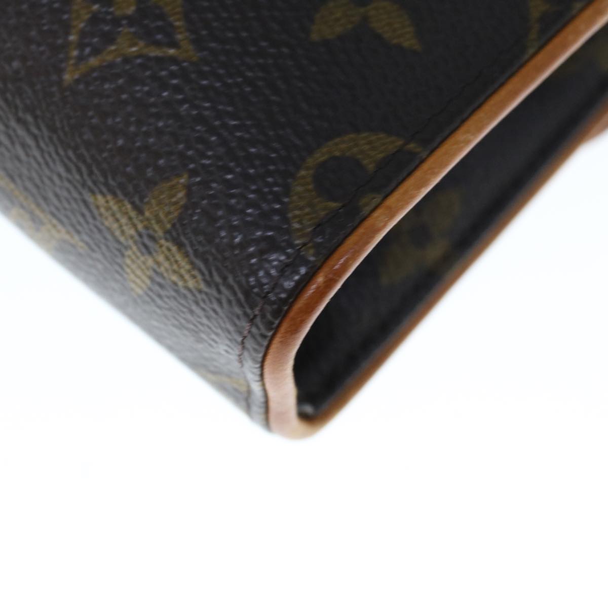 Louis Vuitton Florentine Clutch