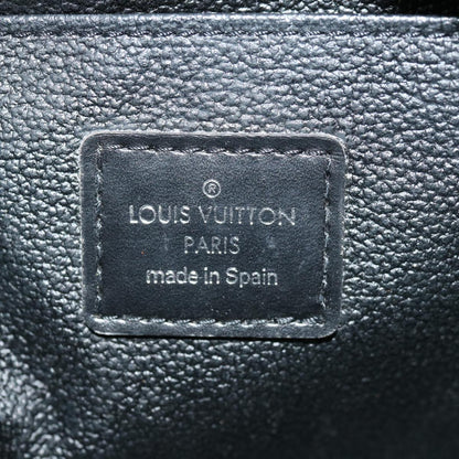 Louis Vuitton Taiga Clutch