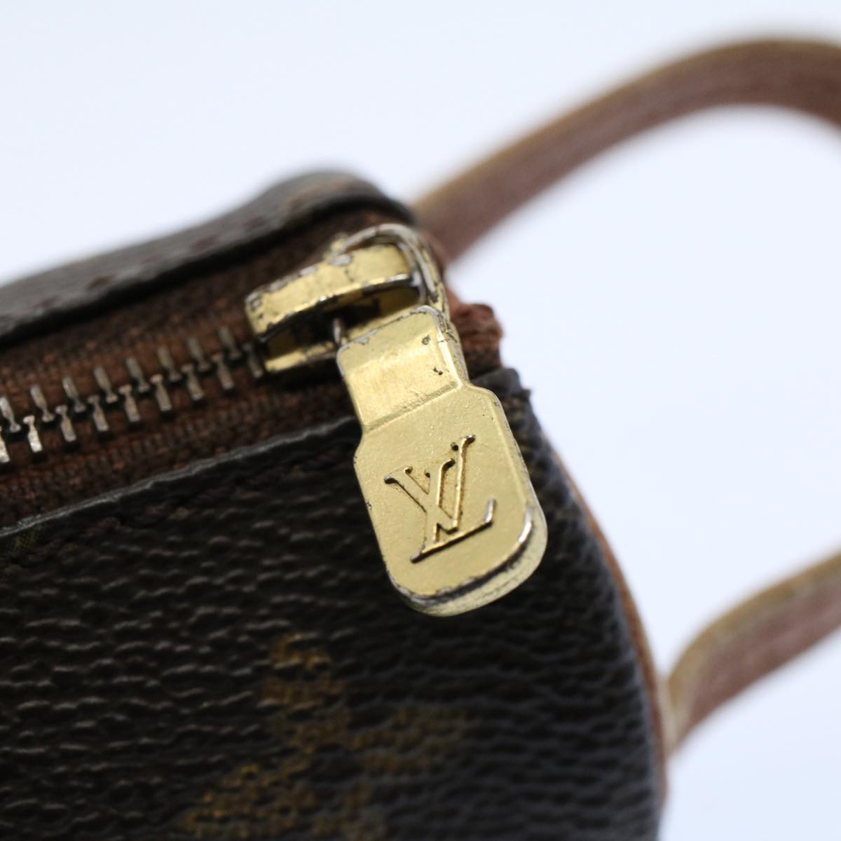 Louis Vuitton Etui à balles de golf Clutch