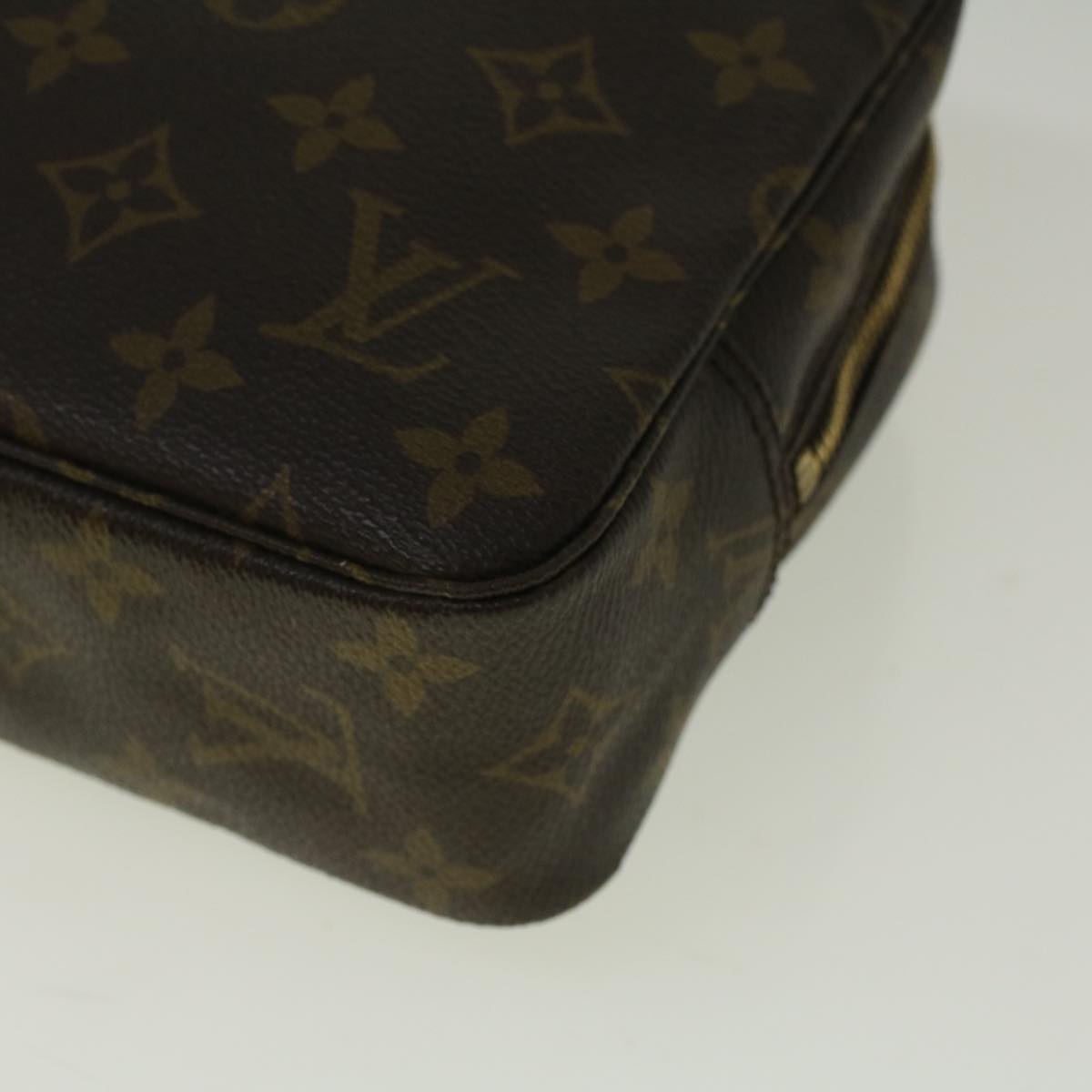 Louis Vuitton Trousse de Toilette Clutch