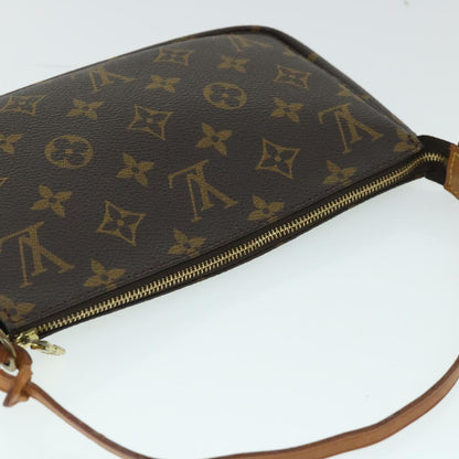 Louis Vuitton Pochette Accessoire clutch