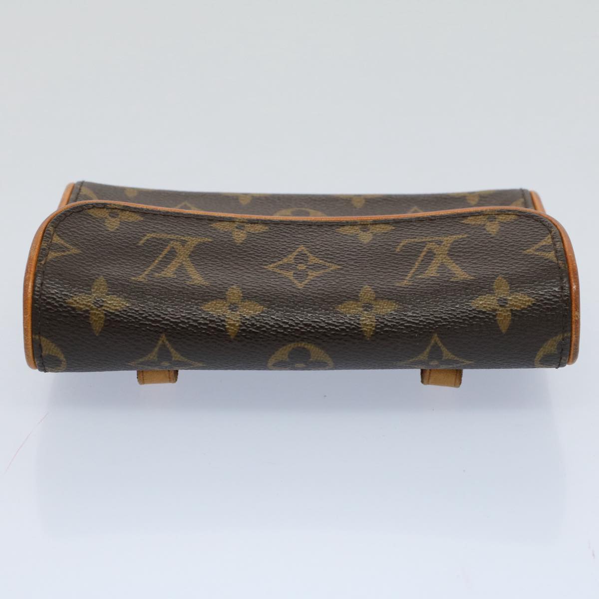 Louis Vuitton Florentine Clutch