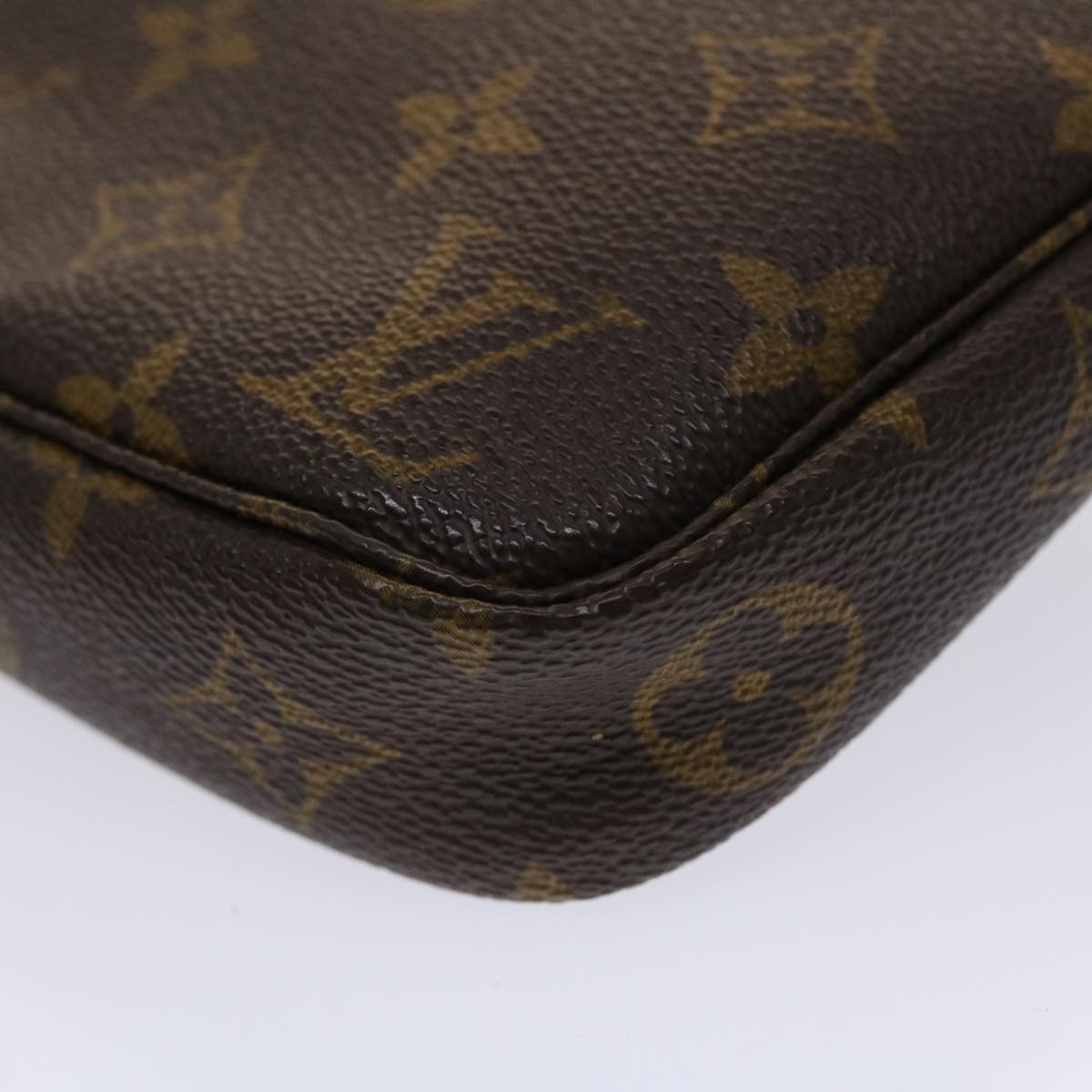 Louis Vuitton Pochette Accessoire Handbag