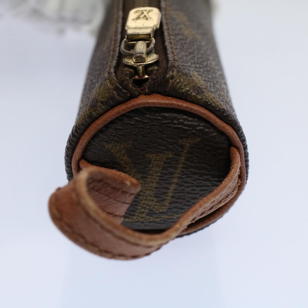 Louis Vuitton Etui à balles de golf Clutch