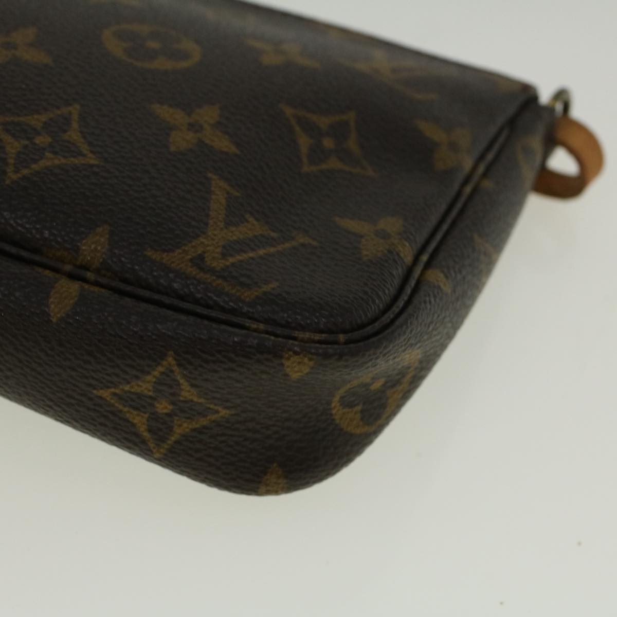 Louis Vuitton Pochette accessoires Clutch