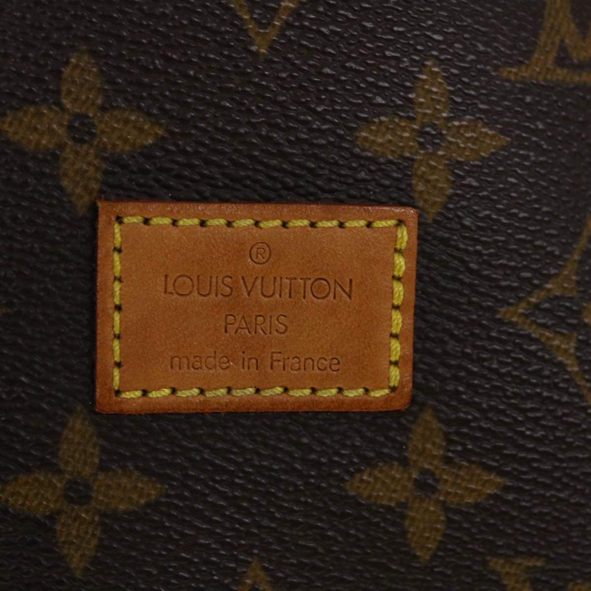 Louis Vuitton Saumur 30 shoulder