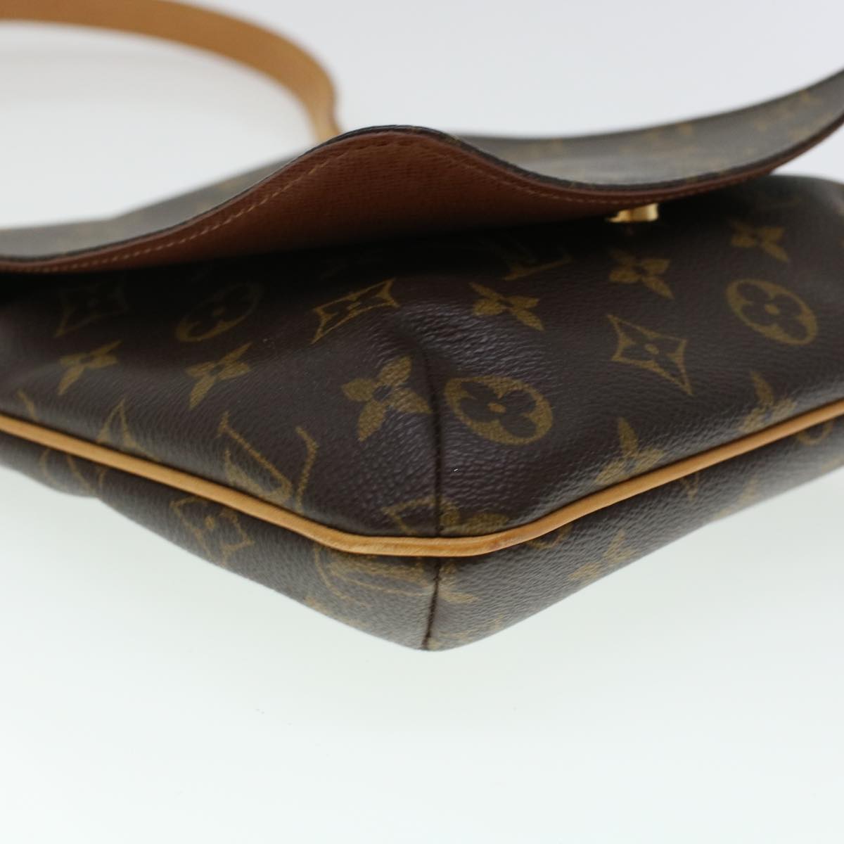 Louis Vuitton Musette Shoulder Bag