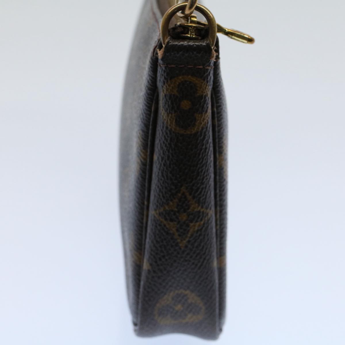 Louis Vuitton Pochette Accessoire Clutch