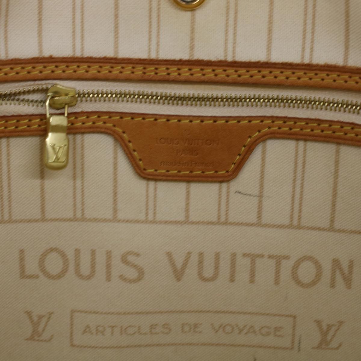 Louis Vuitton Neverfull Tote Bag