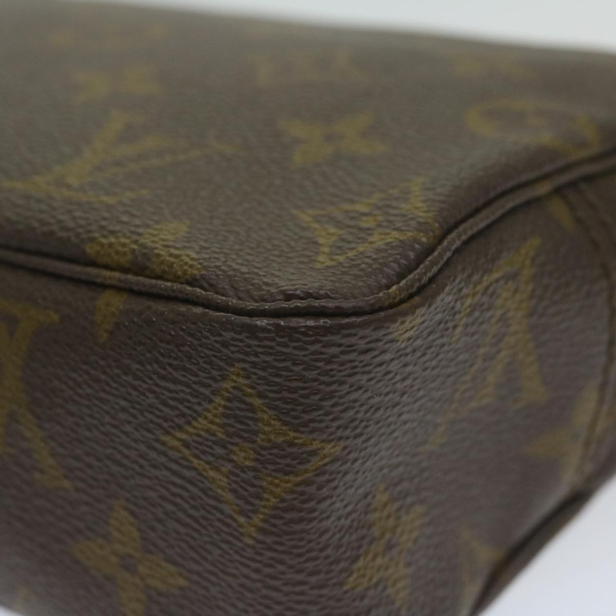 Louis Vuitton Poche Toilette Clutch