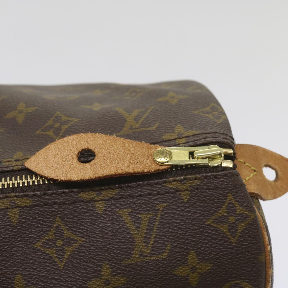 Louis Vuitton Speedy 40 Handbag