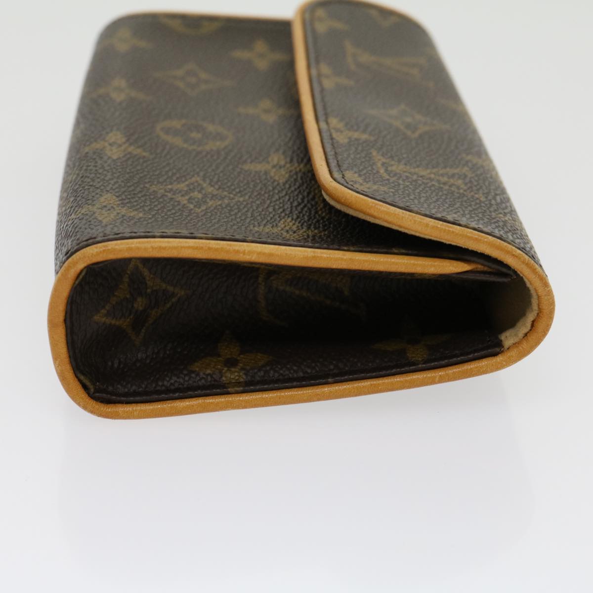 Louis Vuitton Pochette florentine Shoulder Bag