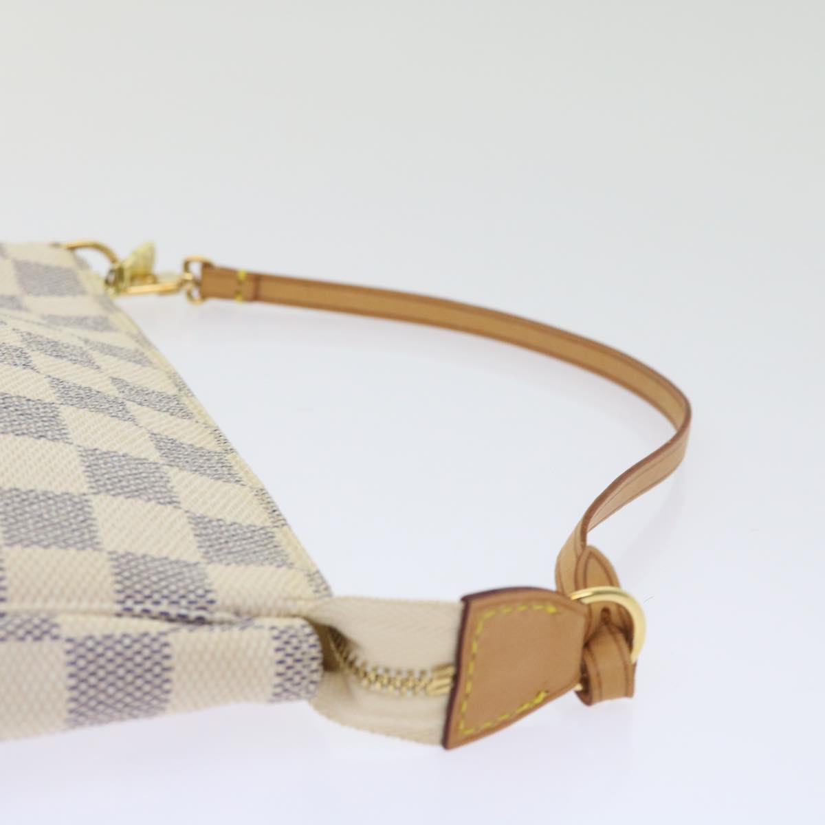 Louis Vuitton Pochette accessoires Clutch