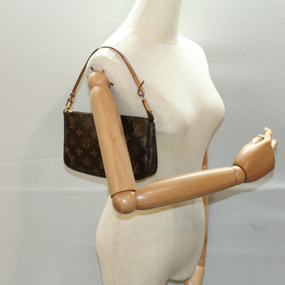 Louis Vuitton Pochette accessoires Clutch