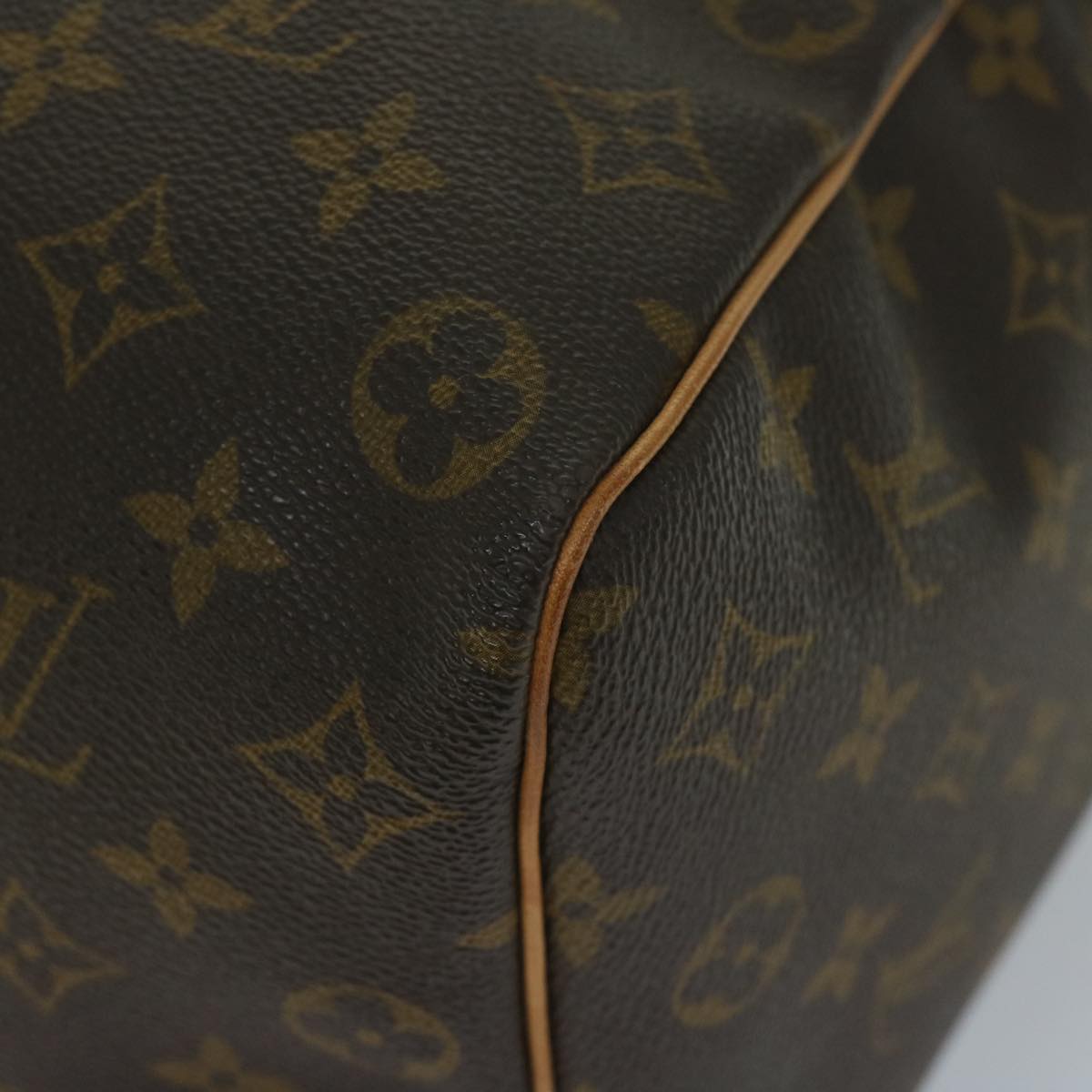 Louis Vuitton Keepall 50 Travel Bag