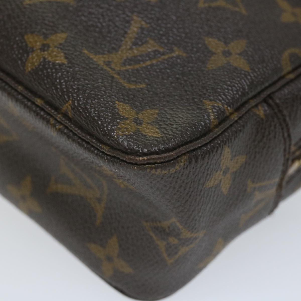 Louis Vuitton Trousse de Toilette Clutch