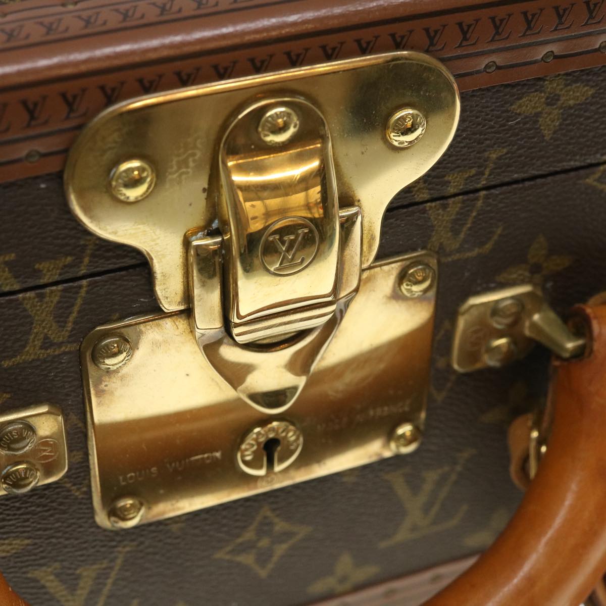 Louis Vuitton Bisten Travel Bag